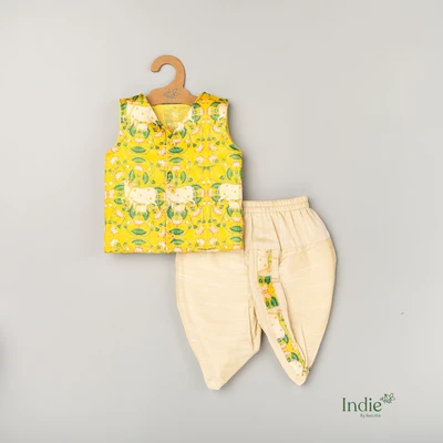 Yellow Pitchwai V-Neck Jabla And Panjakajam
