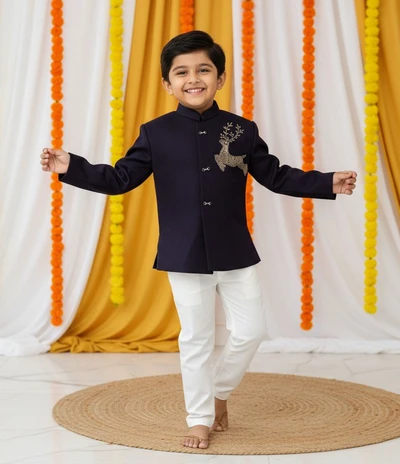 Dark Violet Kurta With Deer Embroidery Paired With White Pant